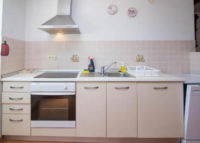 Bonic - Two Bedroom Appartamento *