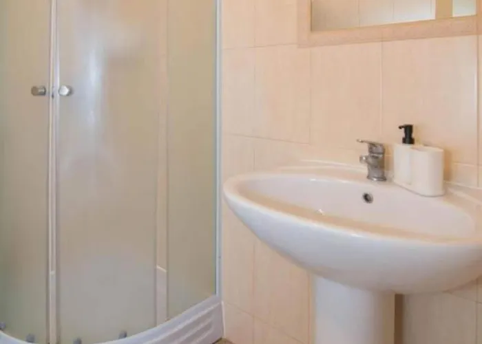 Bonic - Two Bedroom *