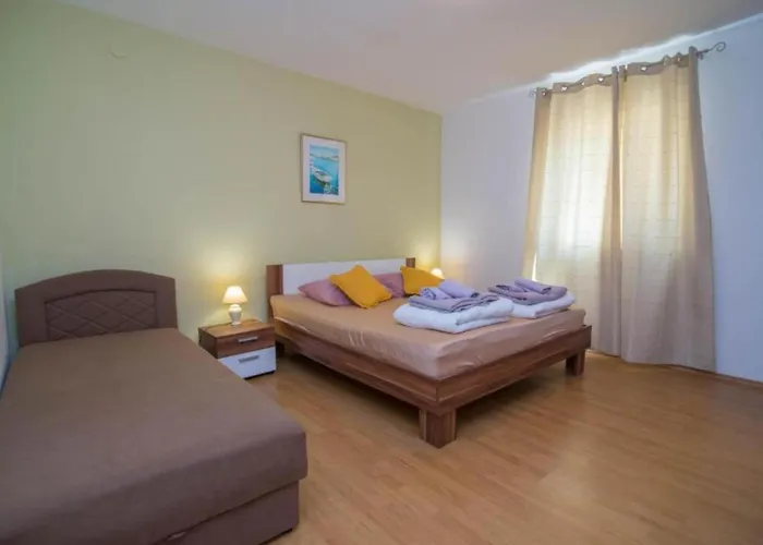 Bonic - Two Bedroom